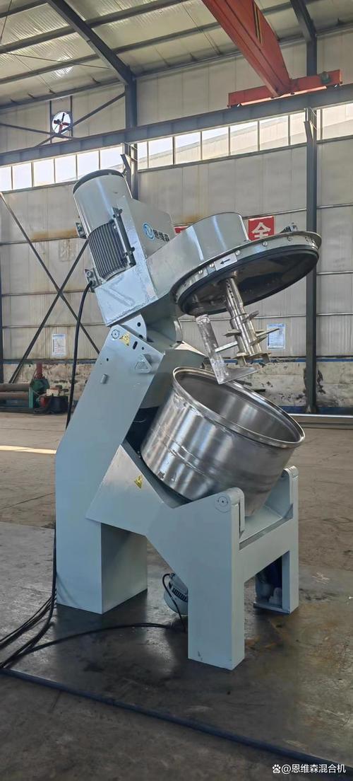 傾斜式混合造粒機(jī) 實(shí)現(xiàn)物料均勻混合，顯著提升造粒效率的關(guān)鍵設(shè)備